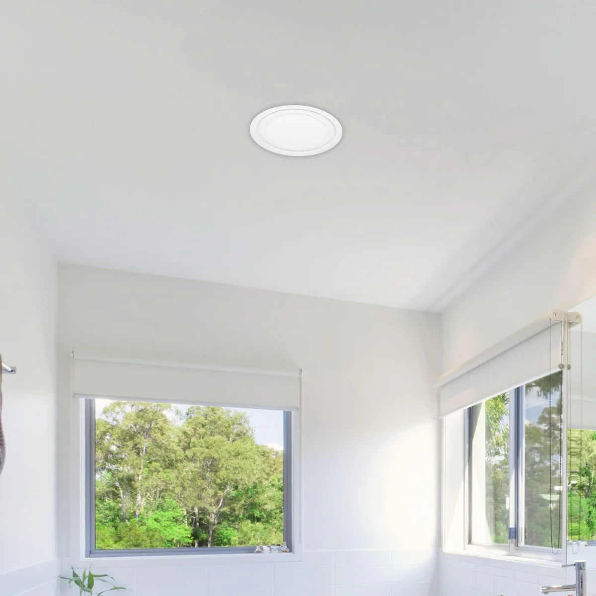 Brilliant Talon 325mm Round Exhaust Fan Tri- White 15W 240V IP44- 22374/05