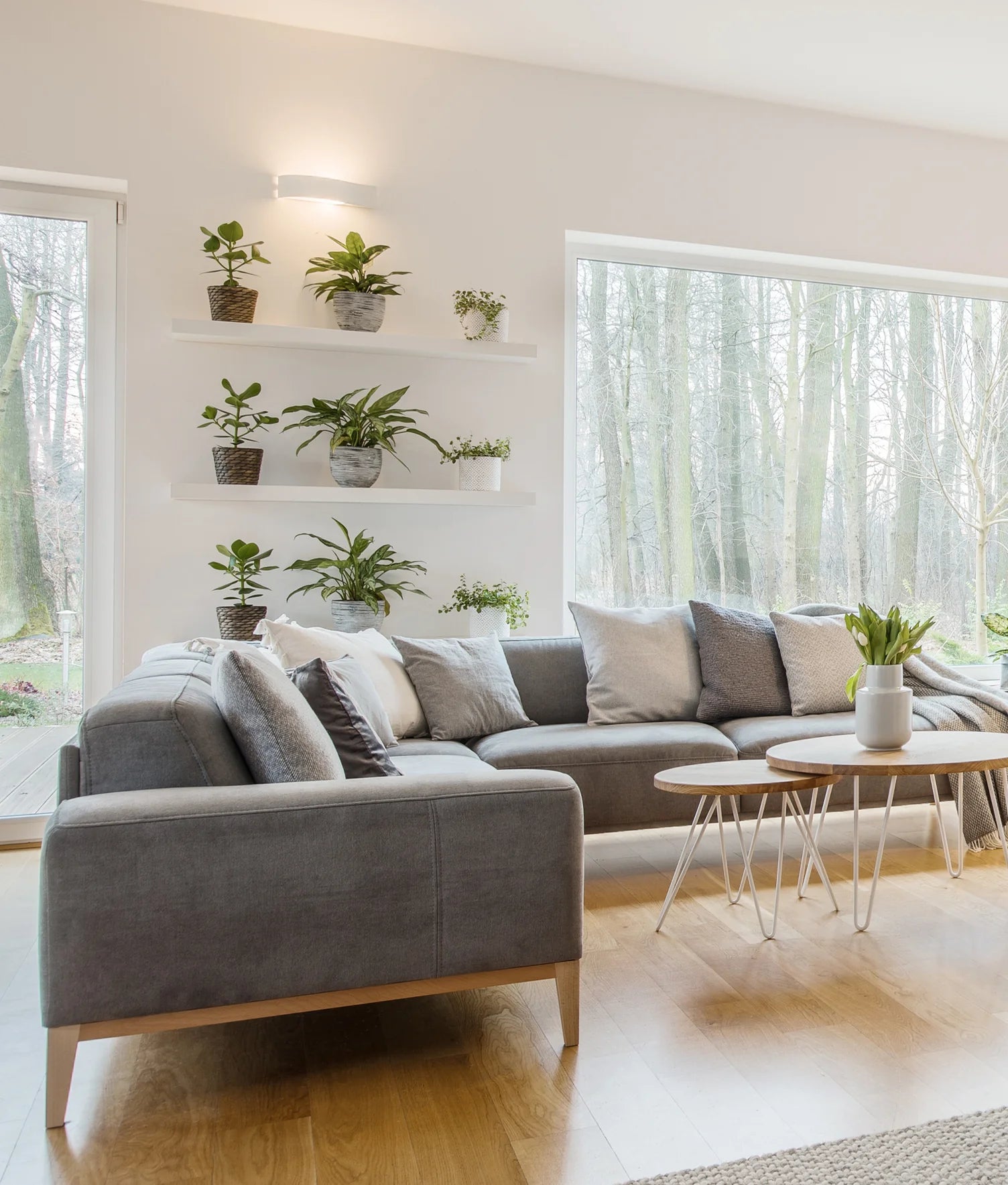 CLA BRISTOL: City Series Curved Up/Down Dimmable Interior Wall Light Tri - White 8W 220-240V IP20 - BRISTOL - CLA Lighting