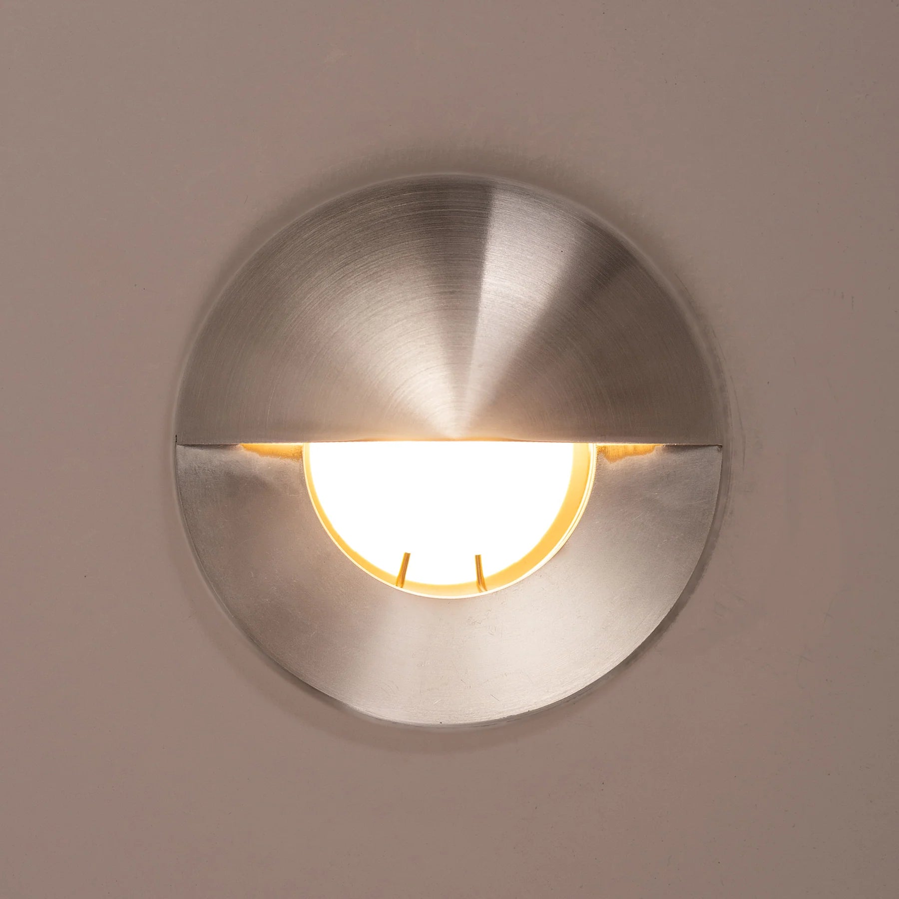 Havit Ollo With Eyelid Garden Step and Up Lights Tri- 316 Stainless Steel 5W 12/240V IP65 - HV19012T-SS316, HV19032T-SS316