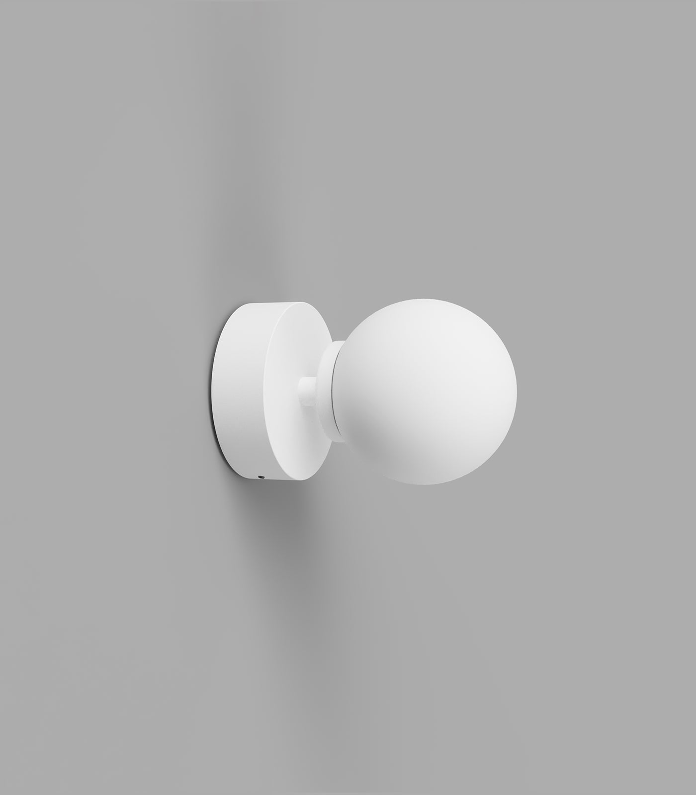 Lighting Republic Orb Short Arm Wall Interior Light Dark Bronze / White / Chrome IP44 - LR.i01.54A.+ LR.A03.S.