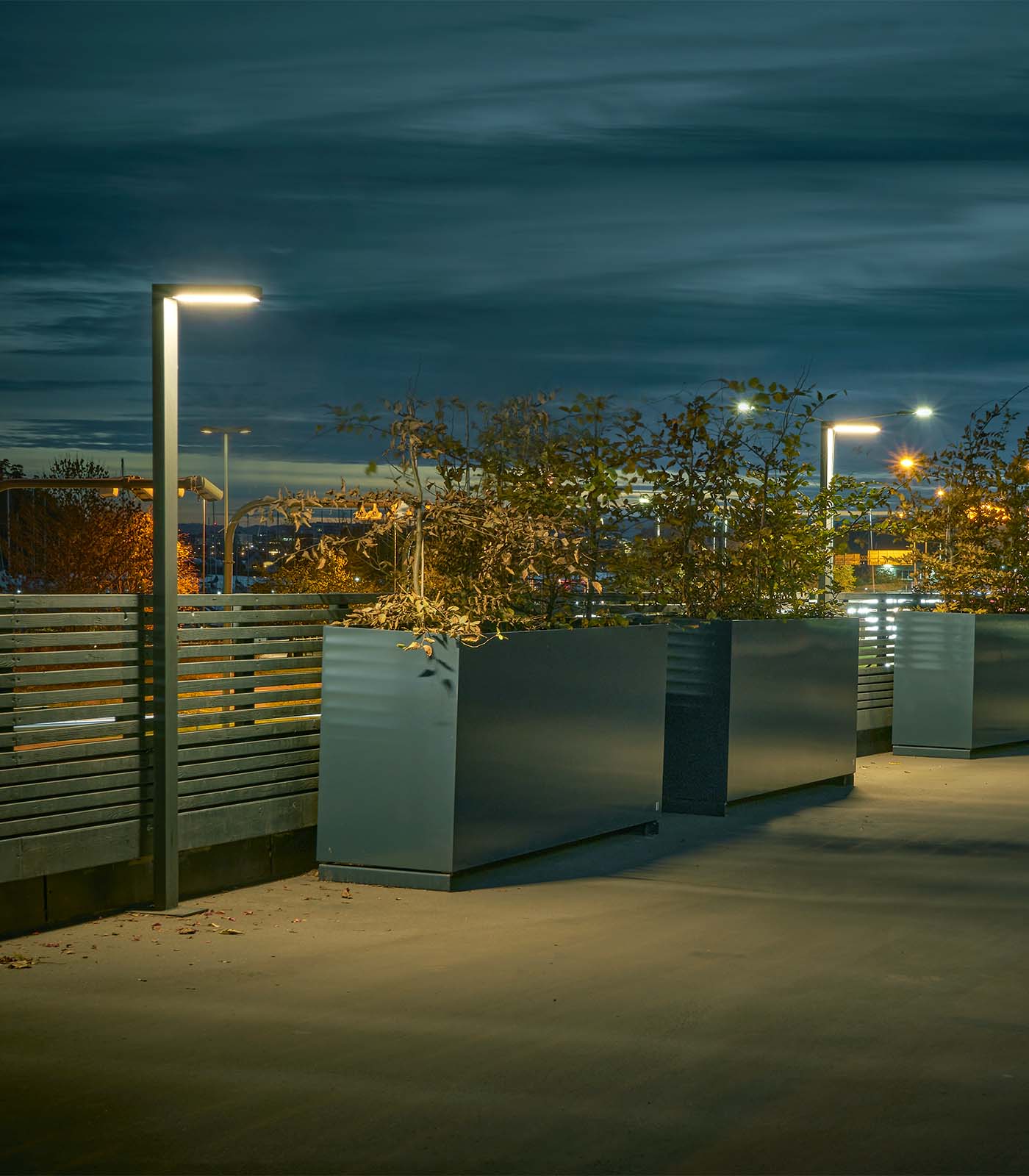 Norlys Asker Pole LED Flood Light Black/ Aluminium/ Graphite 3000K 12W IP65 - NLYS.1360B, NLYS.1360AL, NLYS.1360GR