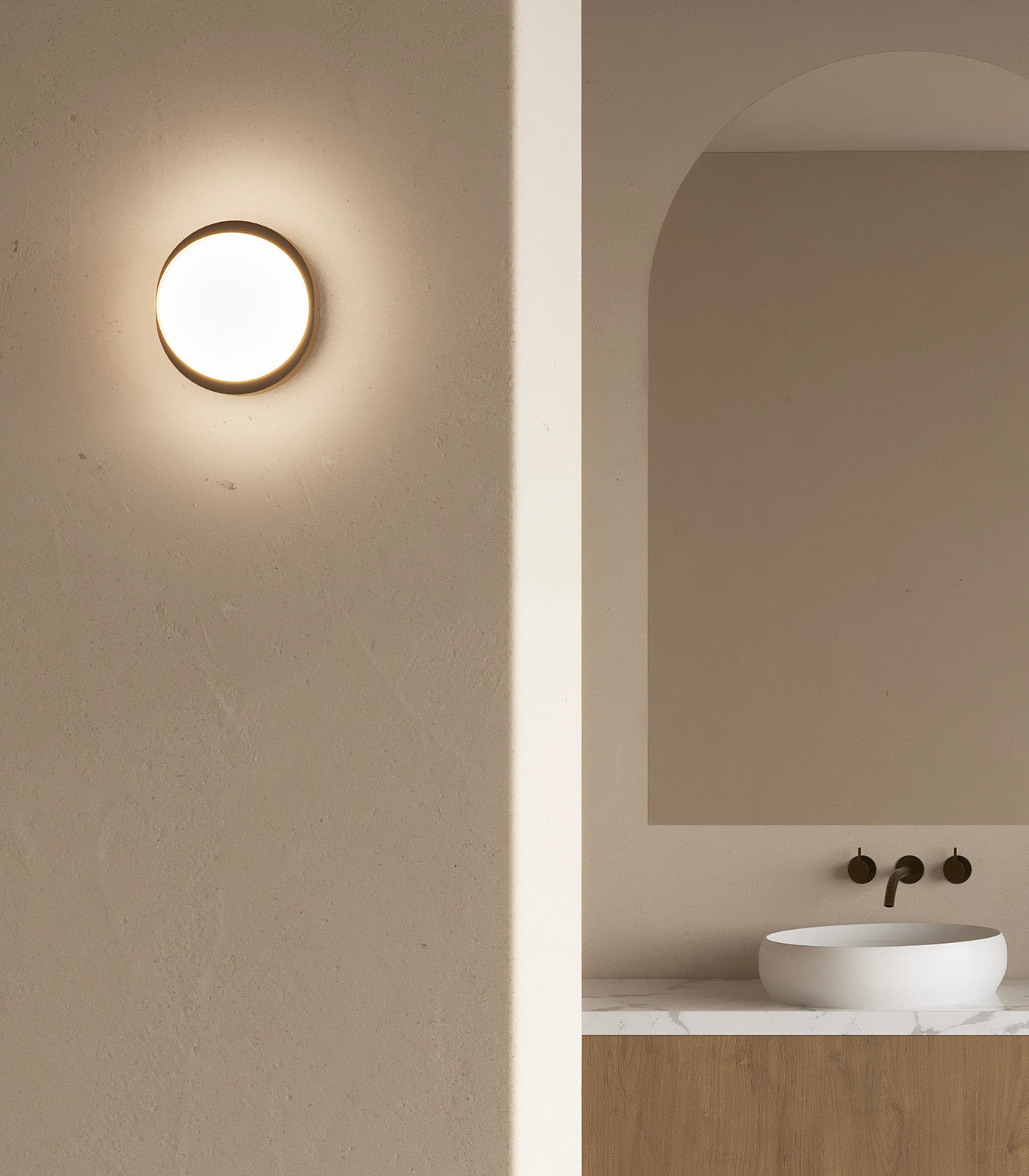 Lighting Republic Bode Round Wall/Ceiling Light 2700K Iron/ Brass/ White 10W IP65- LR.i01.85.RND