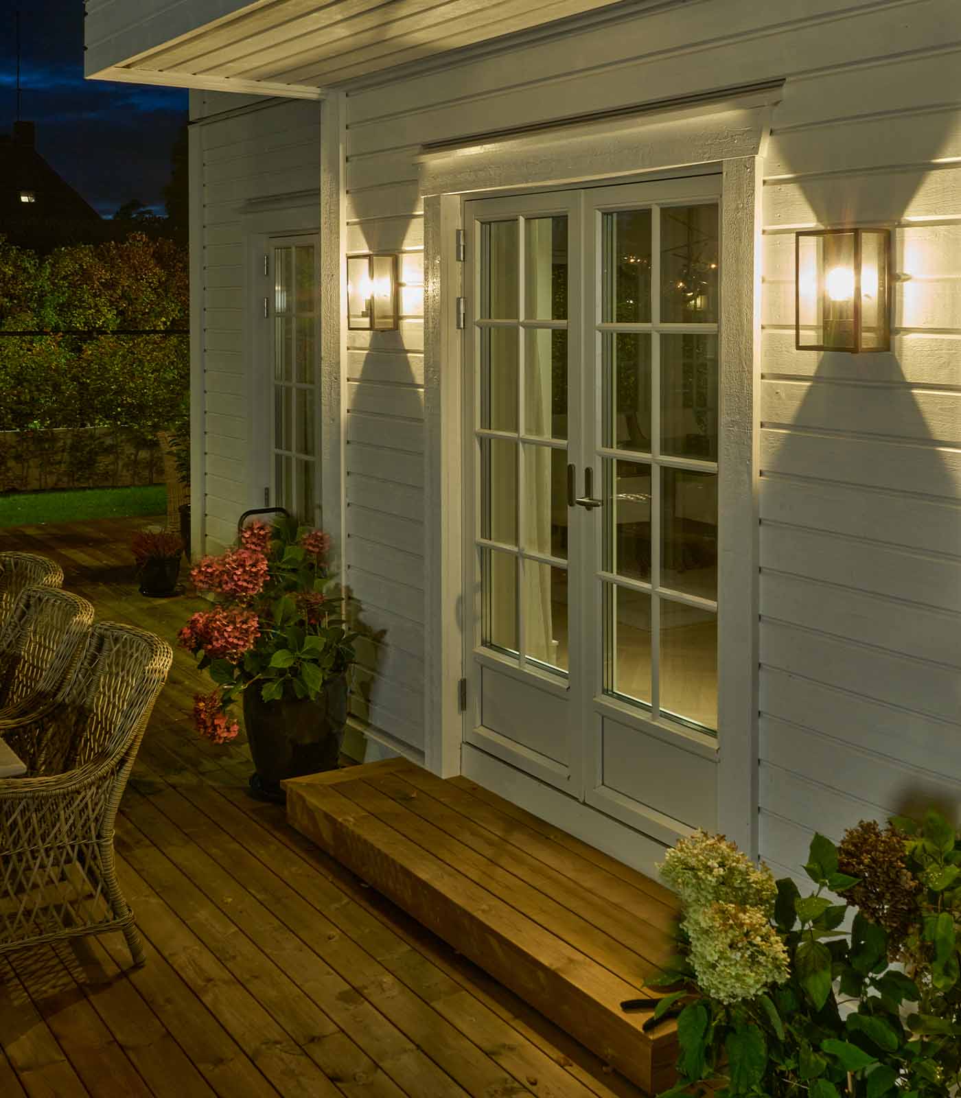 Norlys Lofoten Clear Flush Exterior Wall Lights Black IP44 - NLYS.1940B