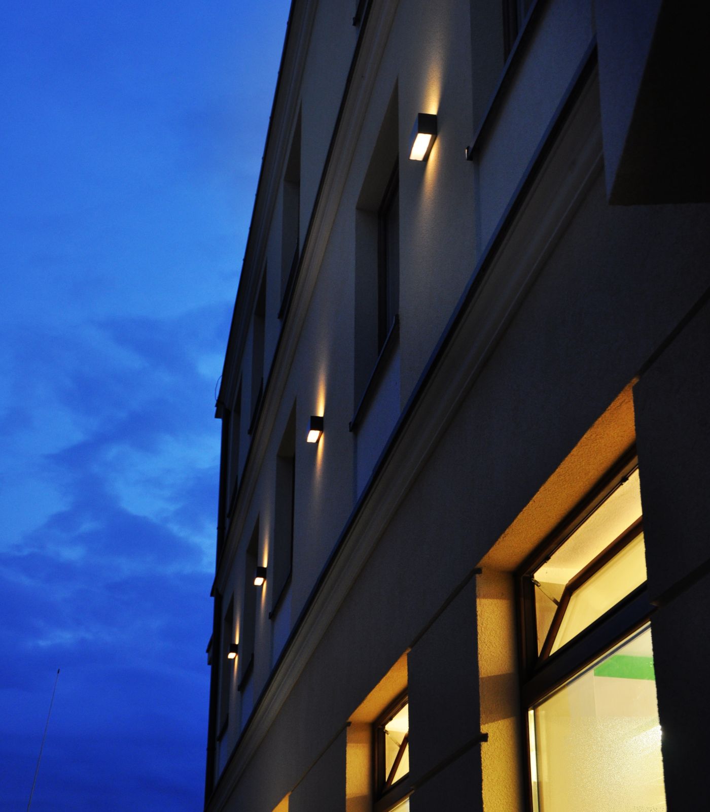 Norlys Asker Up/Down Exterior Wall Lights Aluminium/ Graphite/ Black/ White IP65 - NLYS.1513, NLYS.1514