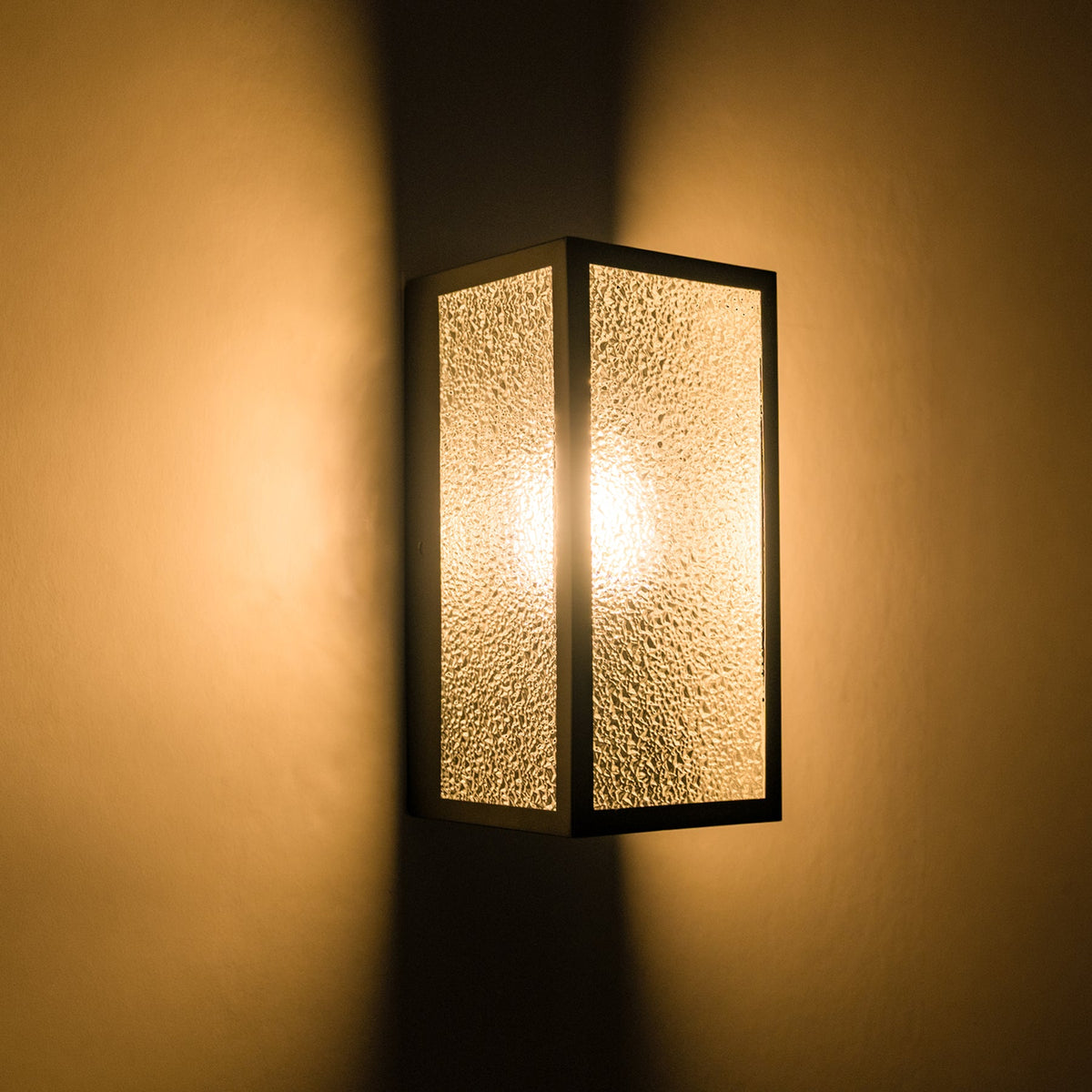 Havit Bayside HV3659W-BLKCR illuminated warm white crackled glass