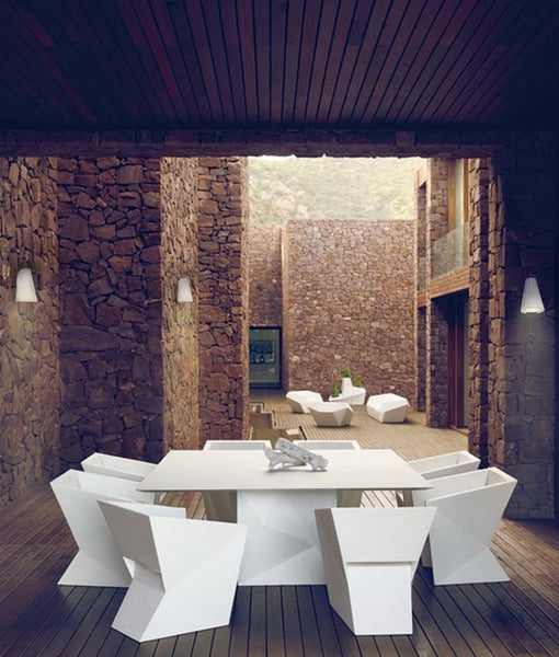 CLA TORQUE: Surface Mounted Exterior Wall Lights Matt White / Matt Black 220-240V IP44 - TORQUE1, TORQUE2 - CLA Lighting