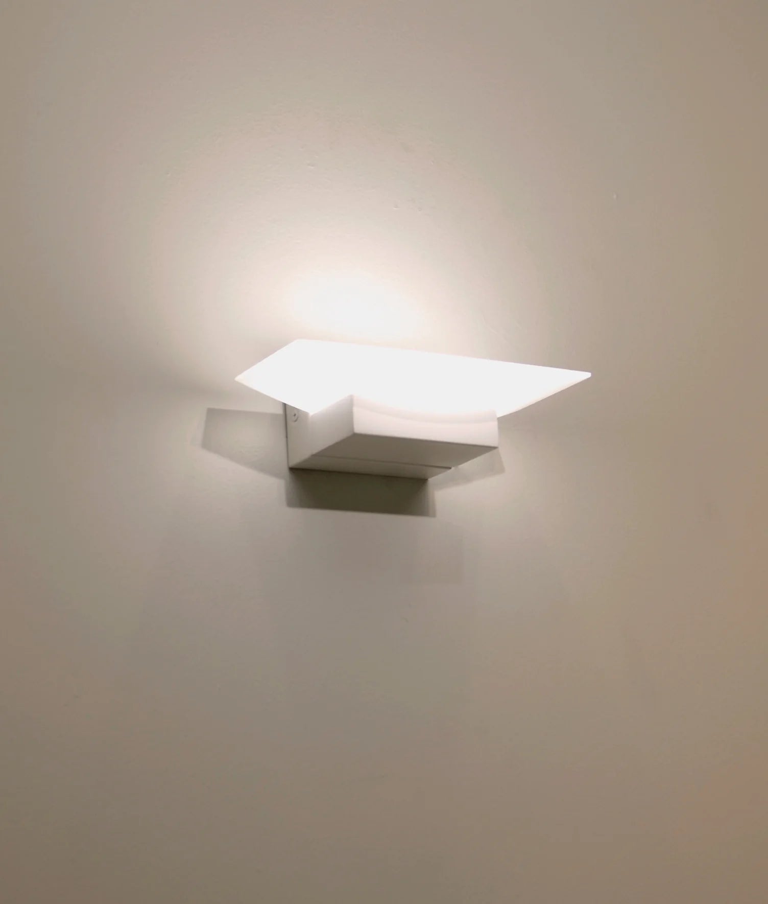 CLA HELSINKI: City Series Curved Up/Down Dimmable Interior Wall Light Tri - White 6W 220-240V IP20 - HELSINKI - CLA Lighting