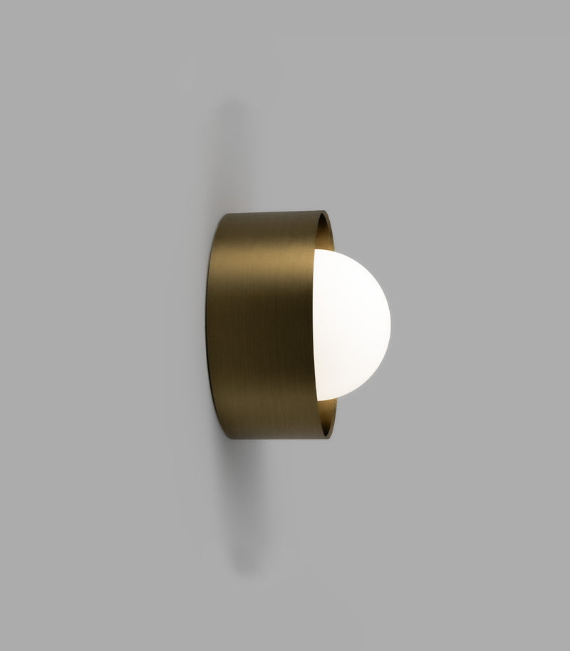 Lighting Republic Orb Sur Interior Wall Light Old Brass / Iron / White IP44 - LR.i01.54e.M. + LR.i01.54M. + LR.A03