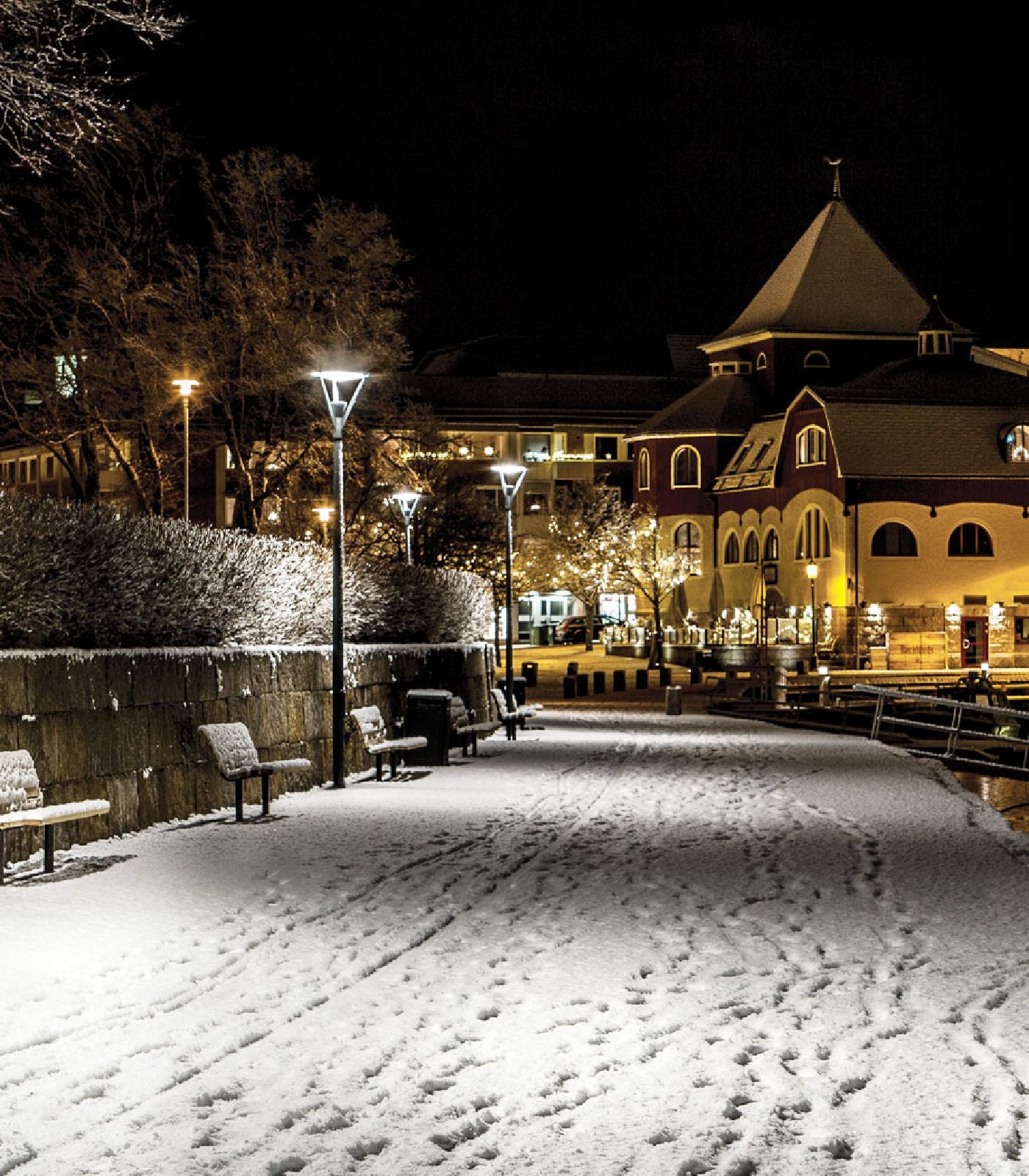 Norlys Nice Pole LED Flood Light 3000K Aluminium / Graphite IP65 - NLYS.5001AL, NLYS.5001GR