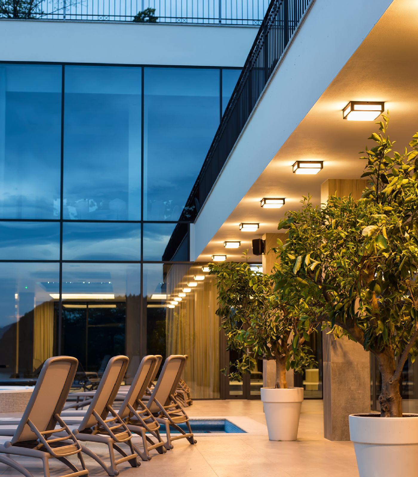 Norlys Nordland Ceiling Light Aluminium / Graphite / White IP65 - NLYS.7120