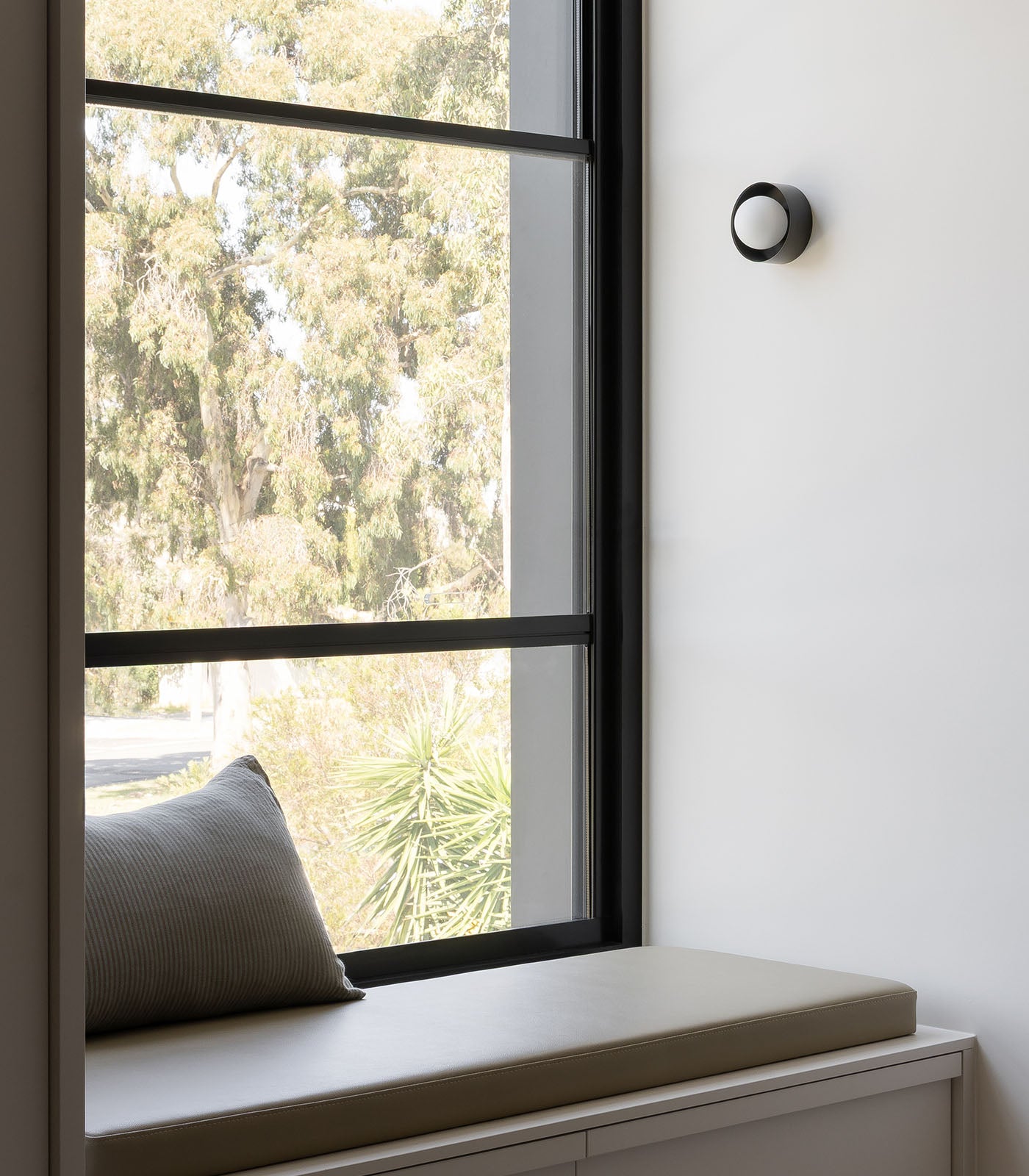 Lighting Republic Orb Sur Interior Wall Light Old Brass / Iron / White IP44 - LR.i01.54e.M. + LR.i01.54M. + LR.A03