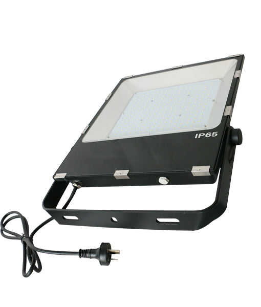 CLA FLOOD: LED Flood Light 5000K Black 150W 100-240V IP65 - FLOOD22 - CLA Lighting